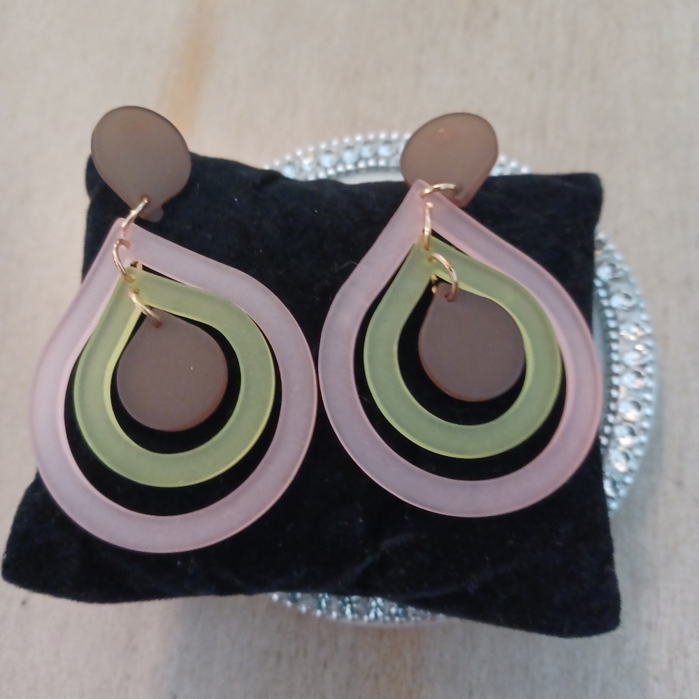 Pink & Green Retro Acrylic Double Hoop Stud Dangle Drop Earrings - Picture 2 of 9